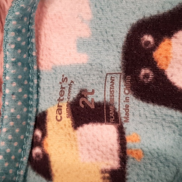 Carters 2T pajamas - Picture 3 of 4